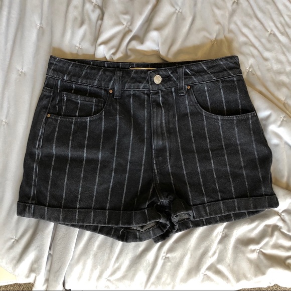PacSun Pants - Pacsun Pinstripe Mom Denim Shorts | US 29